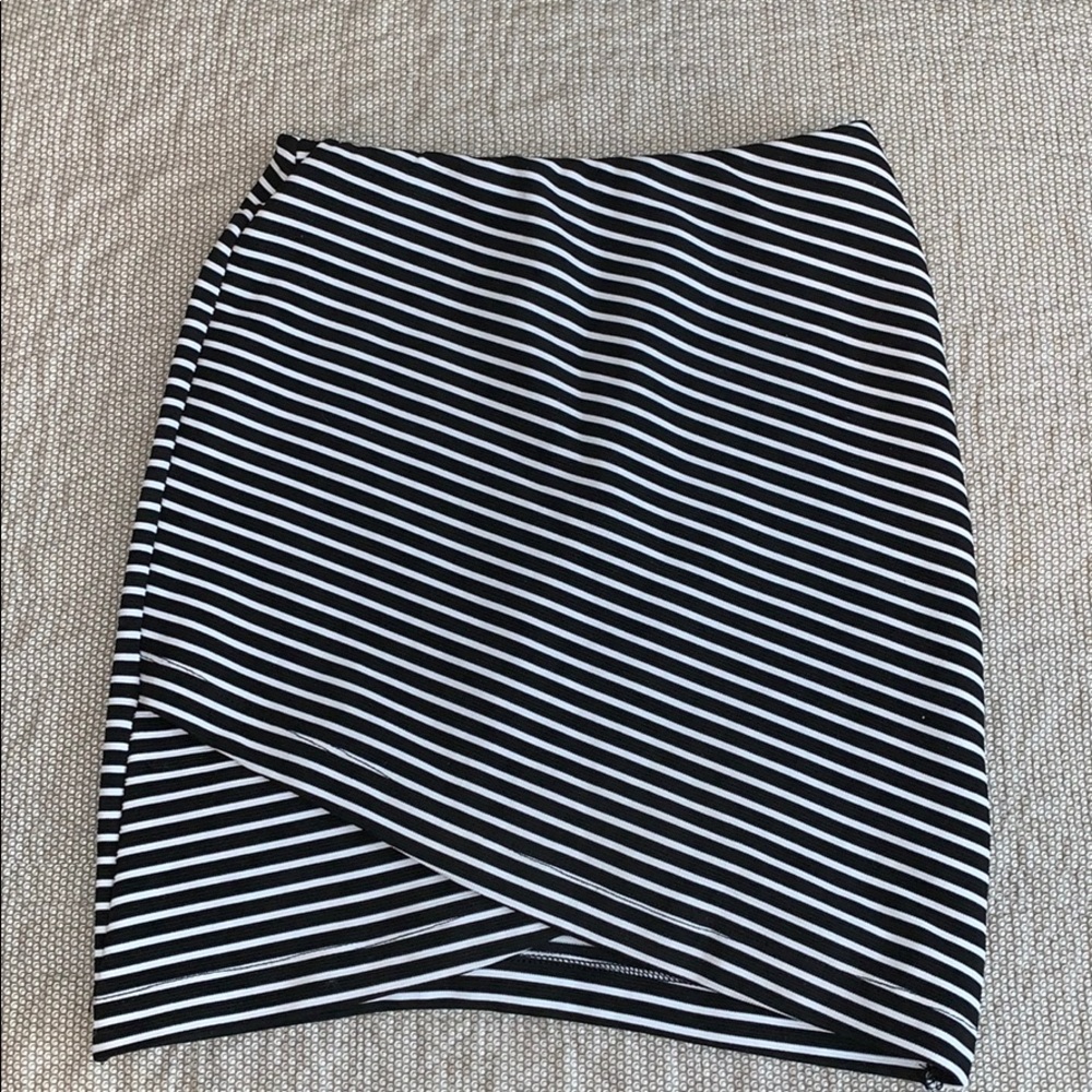 black & white bodycon Mini Skirt